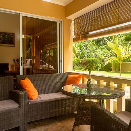 Апартаменти Zeph Self Catering Baie Lazare  Екстер'єр фото