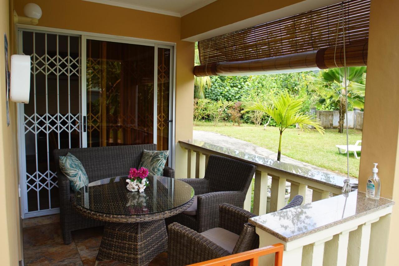 Апартаменти Zeph Self Catering Baie Lazare  Екстер'єр фото